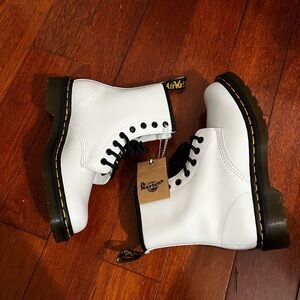 White dr martens size 6 1460 SMOOTH LEATHER LACE UP BOOTS